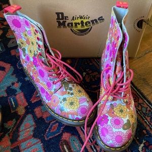 Dr. Martens Pascal, Vintage Daisy.